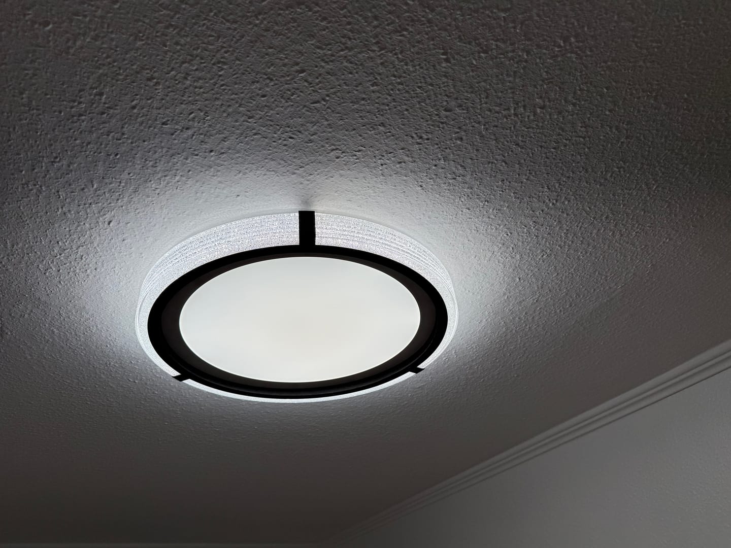 Customer photo review of WOMO Acrylic Round Flush Mount Ceiling Light-WM1228
