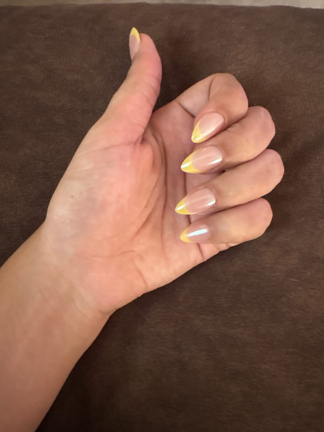 Customer photo review of Lemon Chrome Jel Takma Tırnak Orta Boy Badem 30 Adet