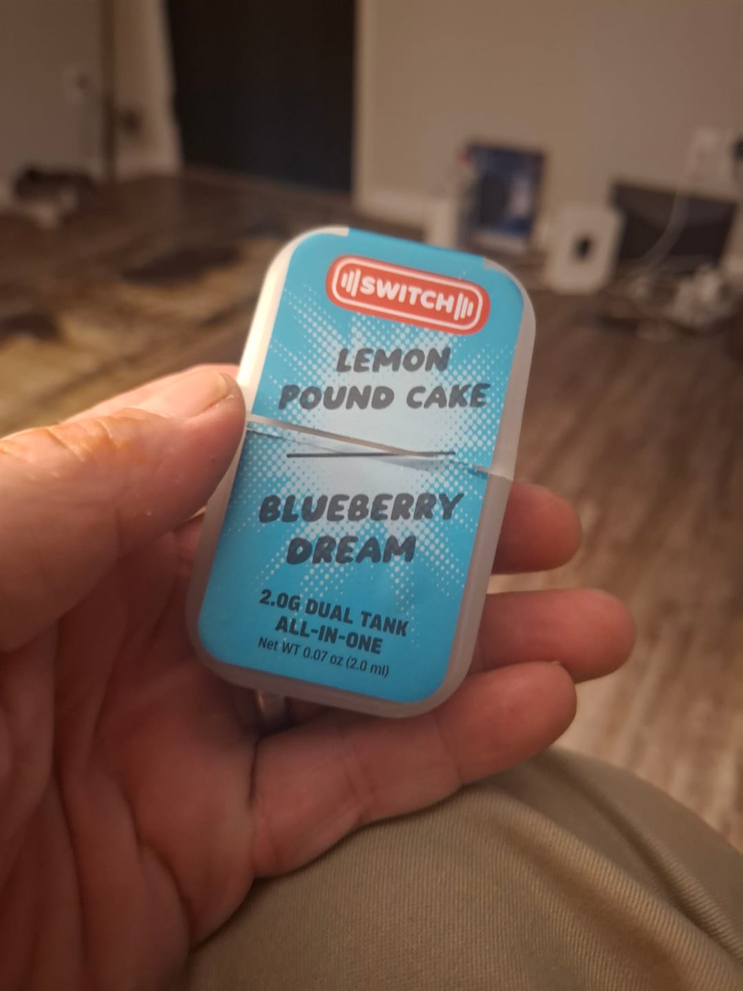 Customer photo review of Switch - 2G Lemon Pound Cake/Blueberry Dream