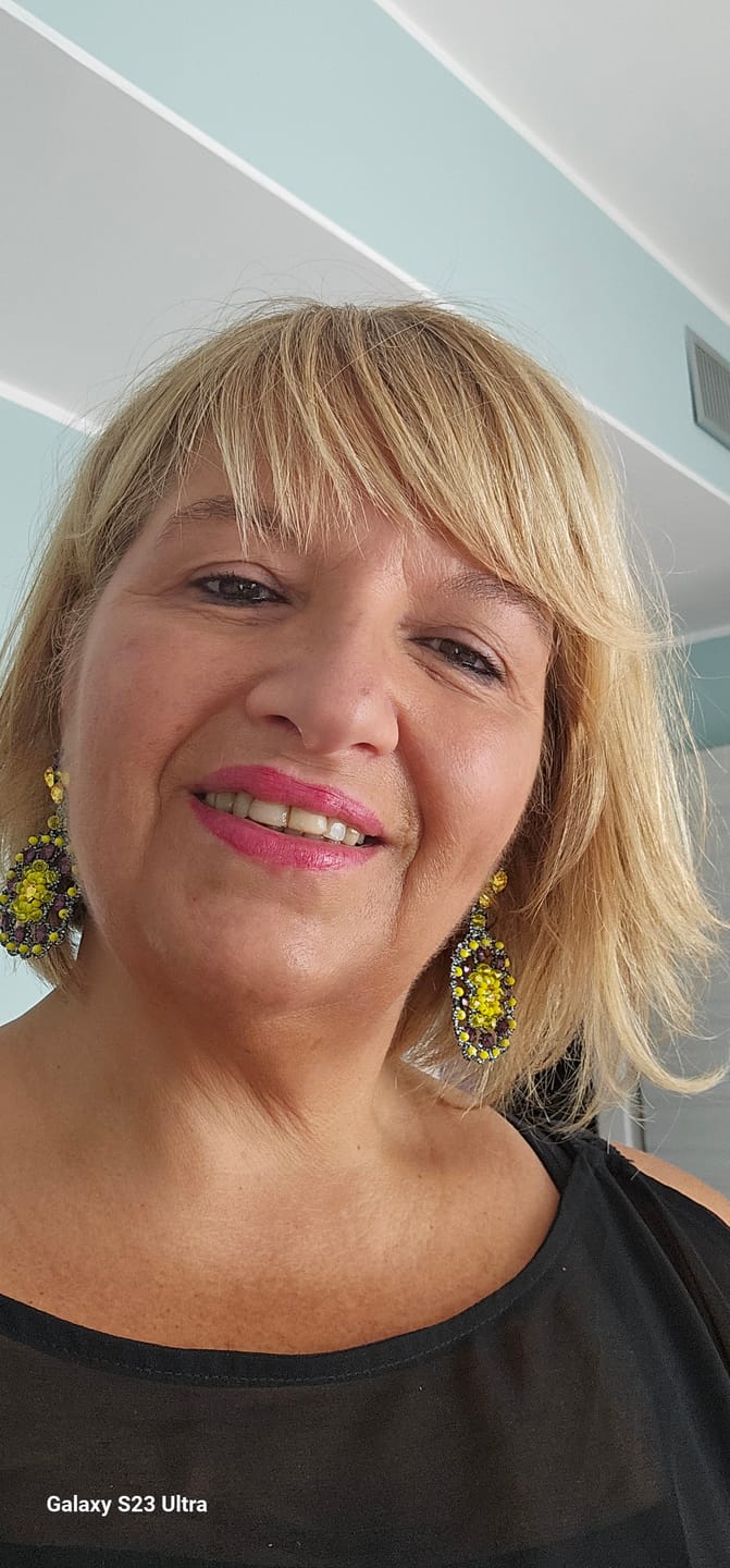 Customer photo review of Orecchini Alicudi Lime