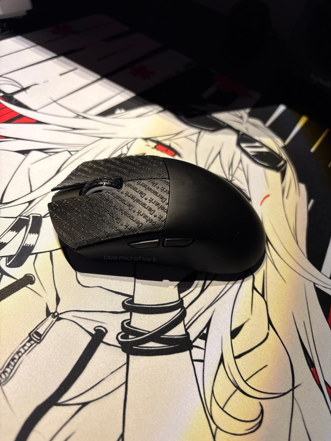 Customer photo review of Darmoshark M3 V2 Wireless Mouse