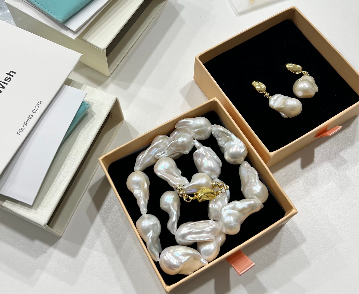 Customer photo review of BELLA & DEMELZA - Classic Baroque Pearl Jewel Set