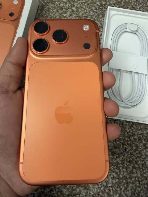 Customer photo review of IPhone 17 Pro Max - Unlocked (Open Box)