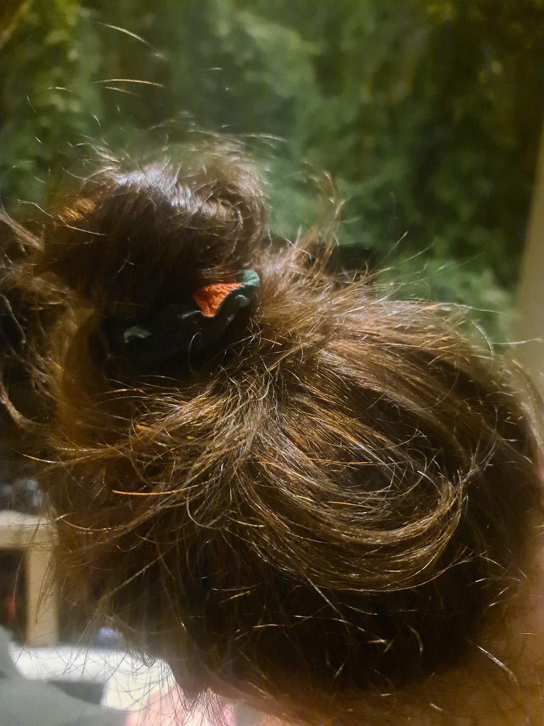 Customer photo review of Scrunchie av restestoff liten - poppy black