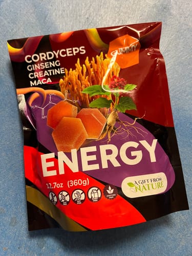 Customer's packaging for Energy Gummies with Cordyceps, Ginseng, and Creatine, showing ingredients and hexagonal gummies.