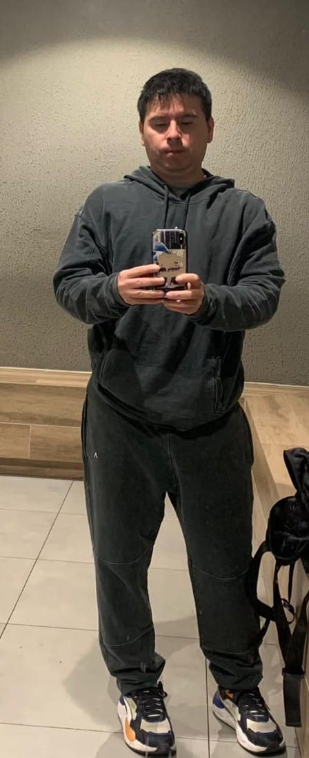Customer photo review of Essential Jogger Grey