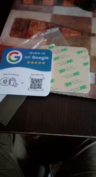 Customer photo review of Placa NFC para reseñas de Google