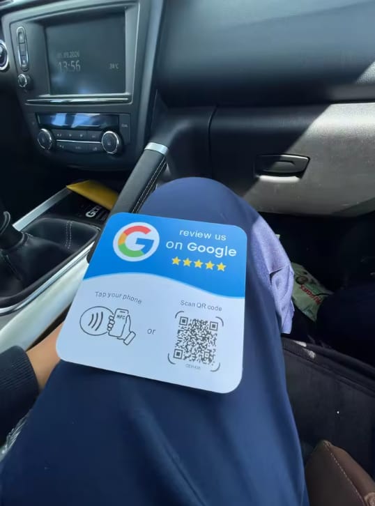 Customer photo review of Placa NFC para reseñas de Google