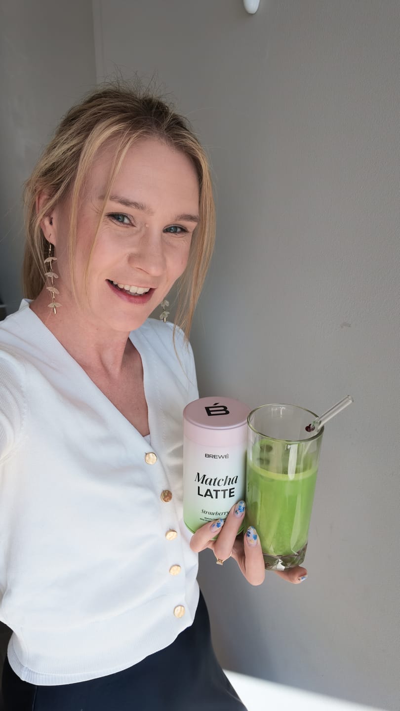 Customer photo review of Strawberry Matcha Latte (Ceremonial Grade + Pre & Probiotics)
