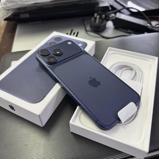 Customer photo review of IPhone 17 Pro Max - Unlocked (Open Box)
