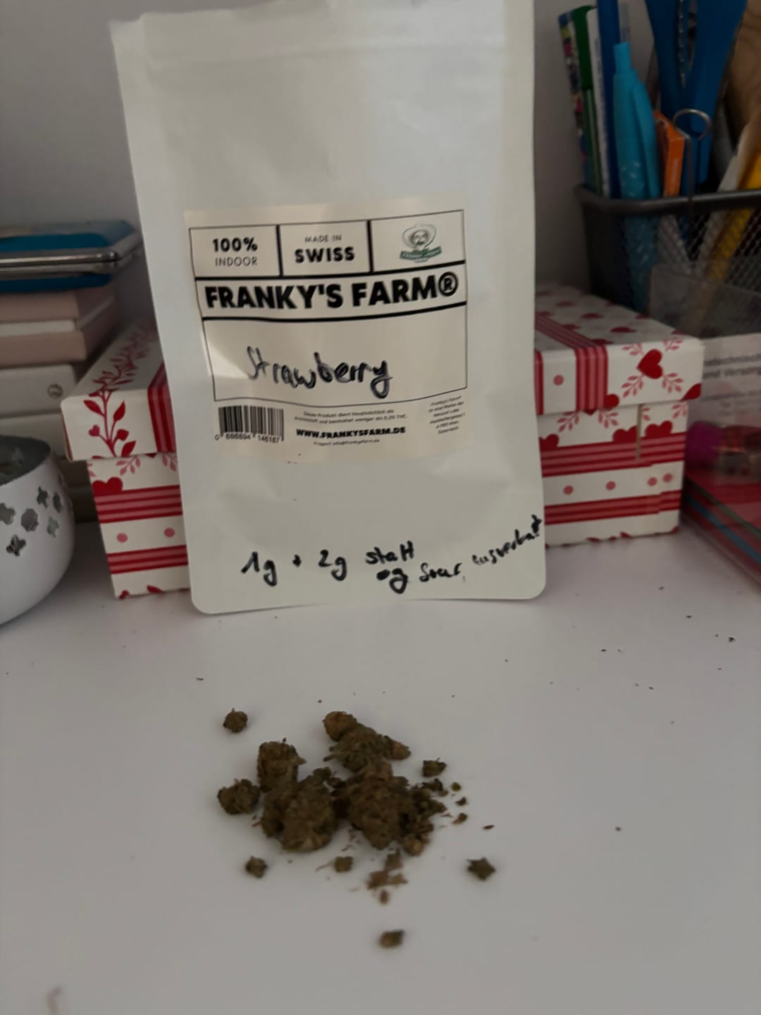 Customer photo review of Strawberry - CBD Blüte