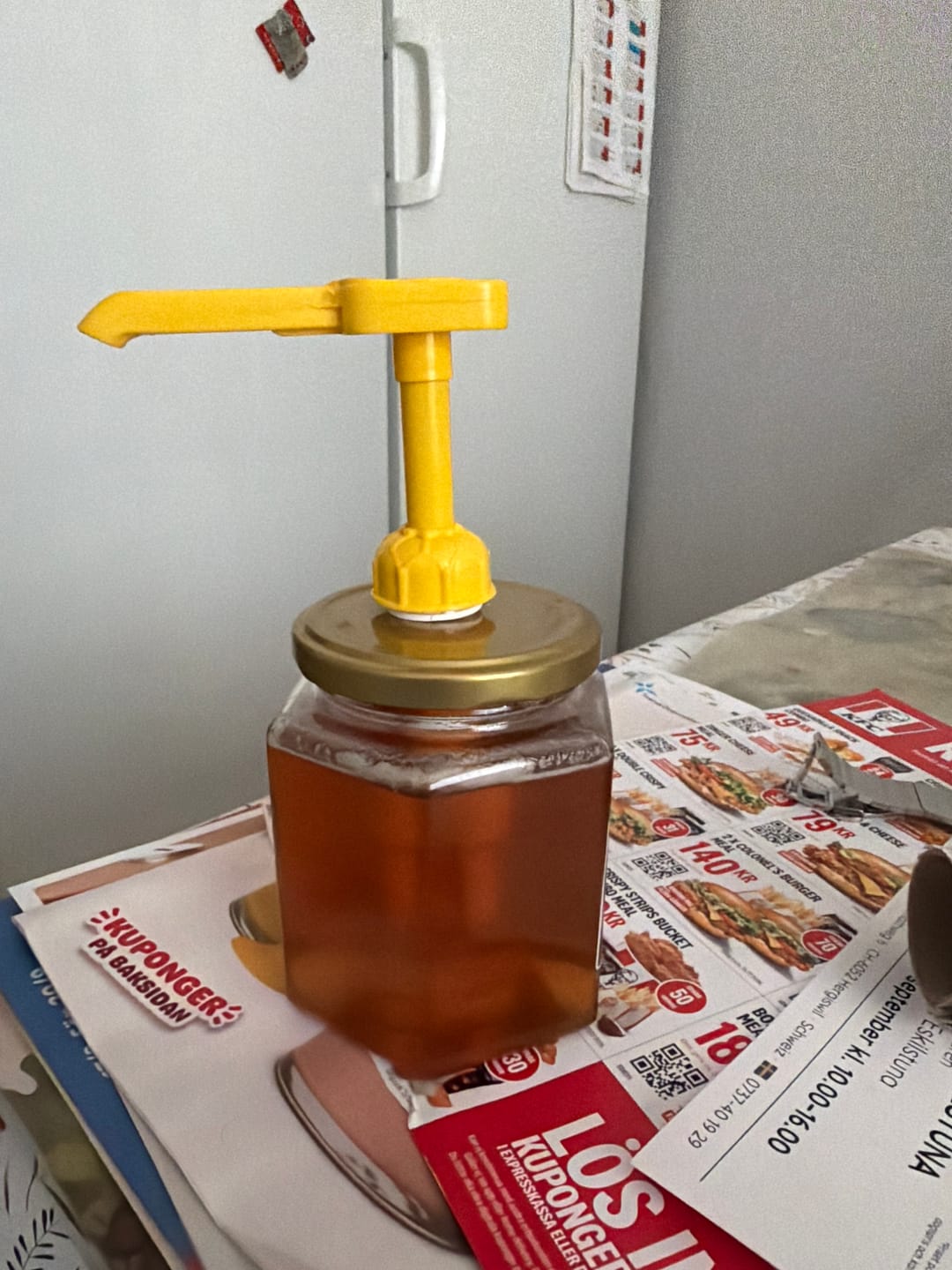 Customer photo review of 2 kg Svensk Flytande Honung (4 × 500 g) + Honungspump