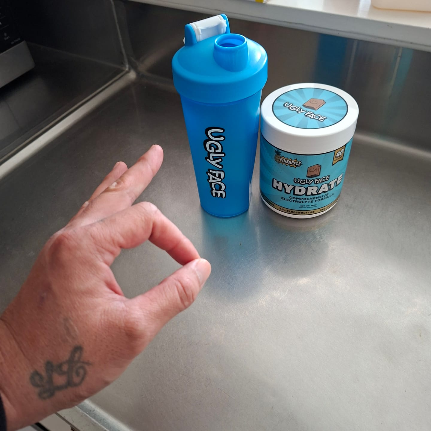 Customer photo review of UGLYFACE® HYDRATE