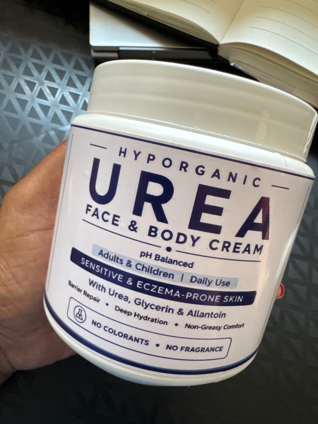 Customer photo review of 500 g HDPE Jar (85 mm neck) - With Closure - White