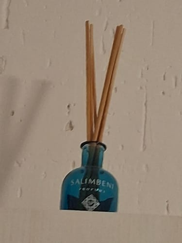 Customer photo review of Antichi Legni Salimbeni 100 ml + Zagara di Taormina da 100 ml in PROVA OMAGGIO + Seta e Muschio Bianco da 100ml in PROVA OMAGGIO