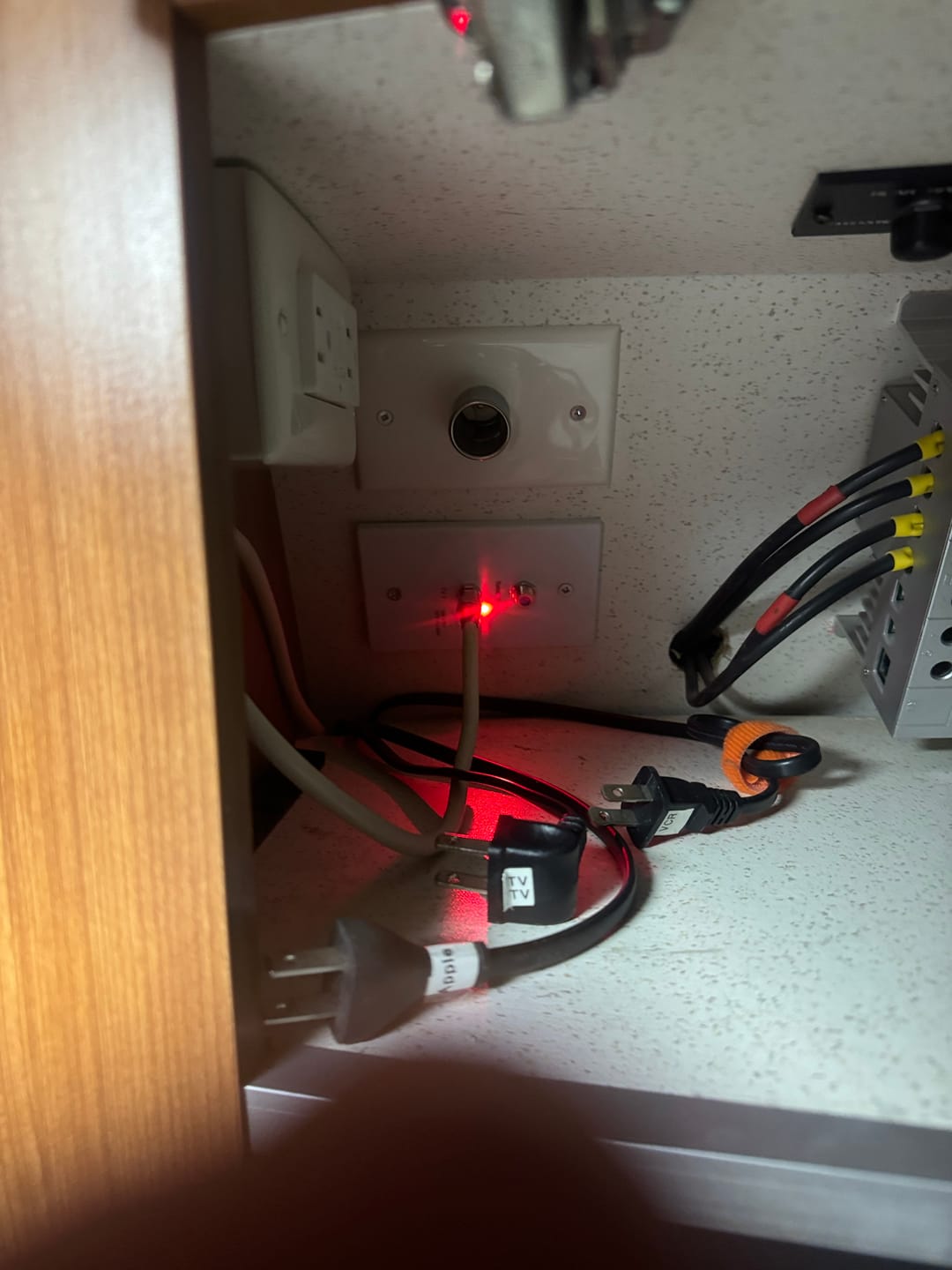 Customer photo review of Magnadyne WS-1 | Antenna Distribution Wall Plate