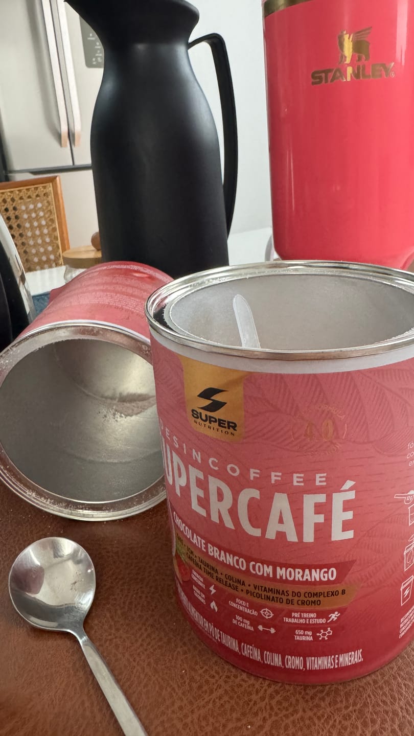 Customer photo review of Supercafé Chocolate Branco com Morango