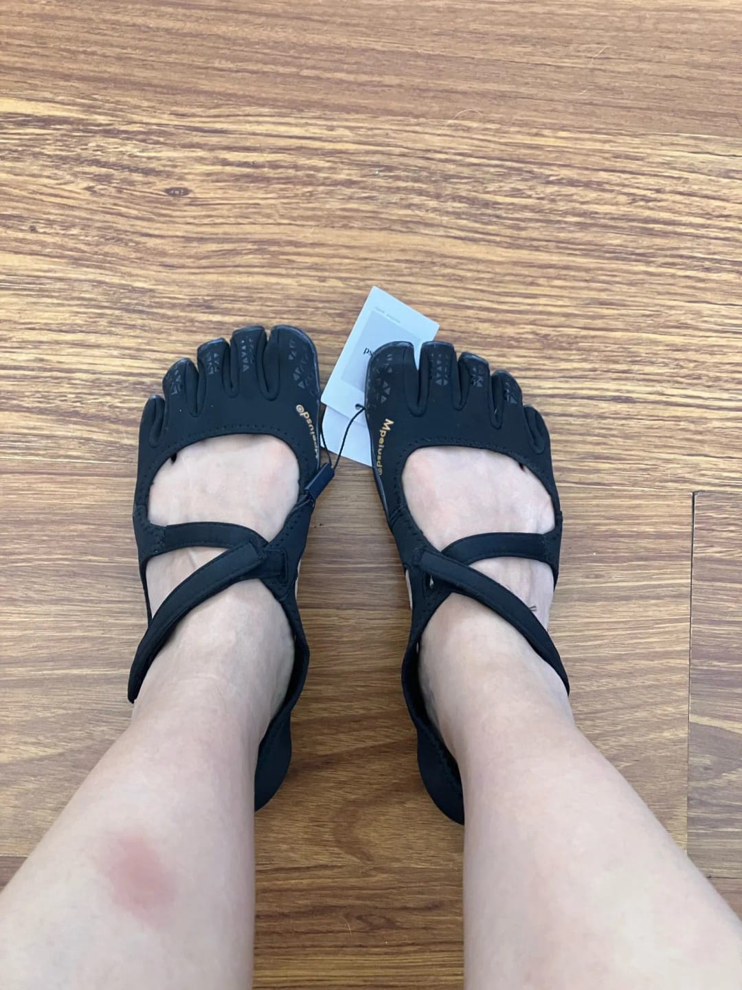 Customer photo review of Five Toe Shoes