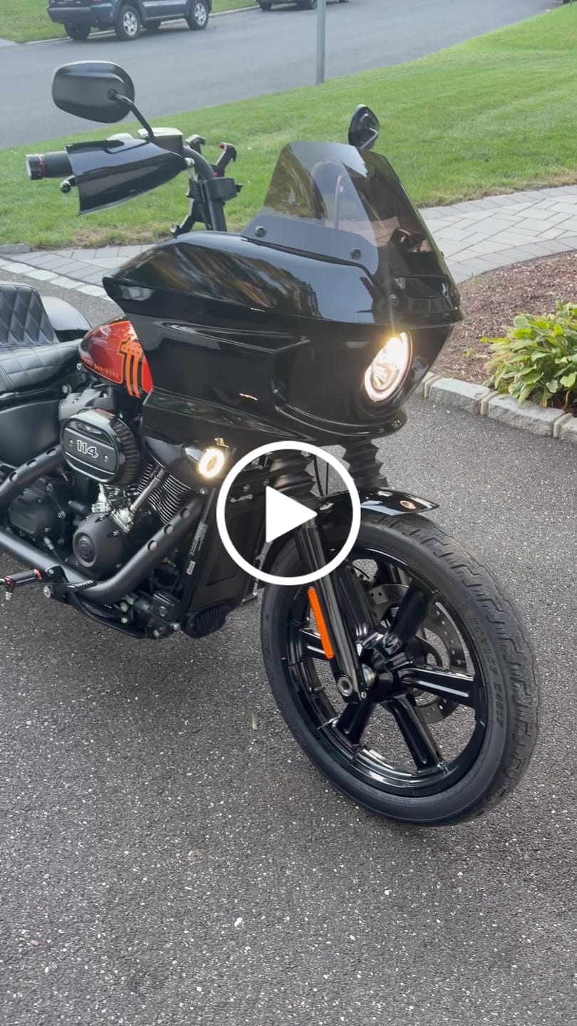 Customer video review of 60L - Stealth XL Quick Mount Saddlebags for Harley Softail Street Bob FXBB/S
