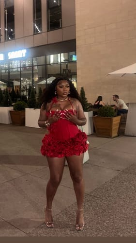 Customer photo review of Ravelle Rosette Skirt Set