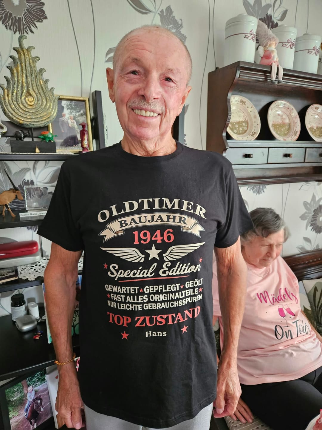 Customer photo review of Oldtimer - Personalisiertes T-Shirt zum Geburtstag mit Vintage Design