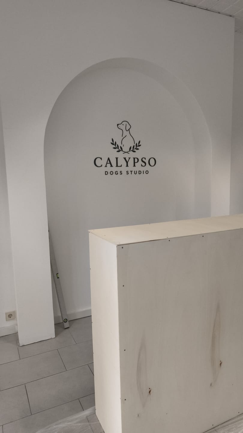 Customer photo review of 3D Logo Senem Calypso Dogs Studio