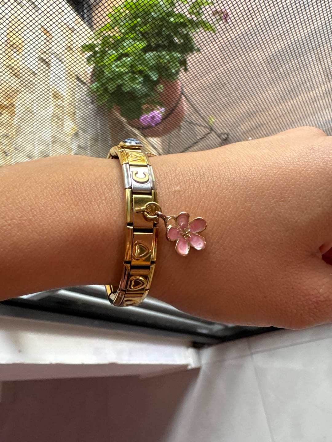 Customer photo review of Charm Flor rosa