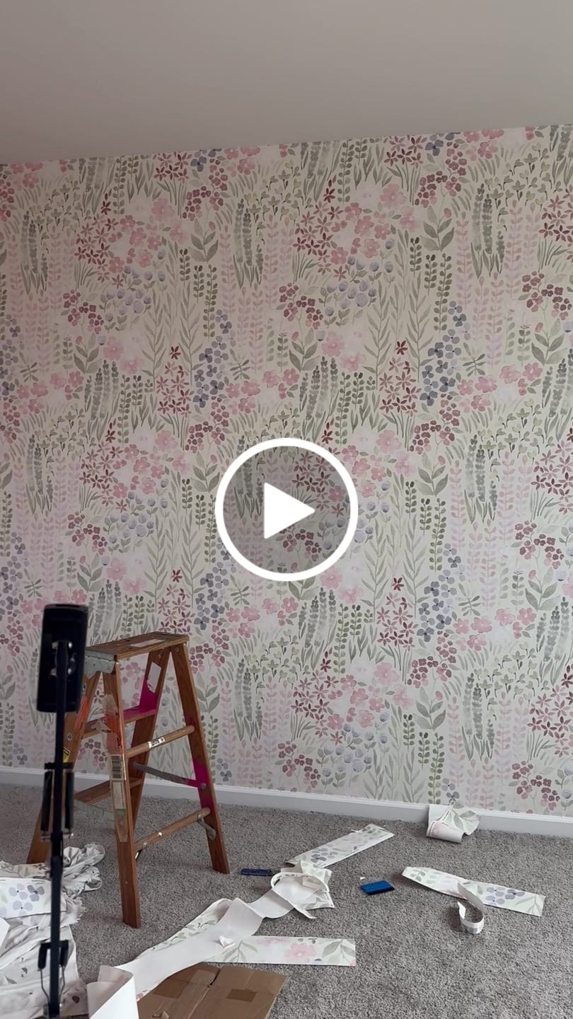 Customer video review of Camellia - Colorful Watercolor Wildflowers and Plants Wallpaper