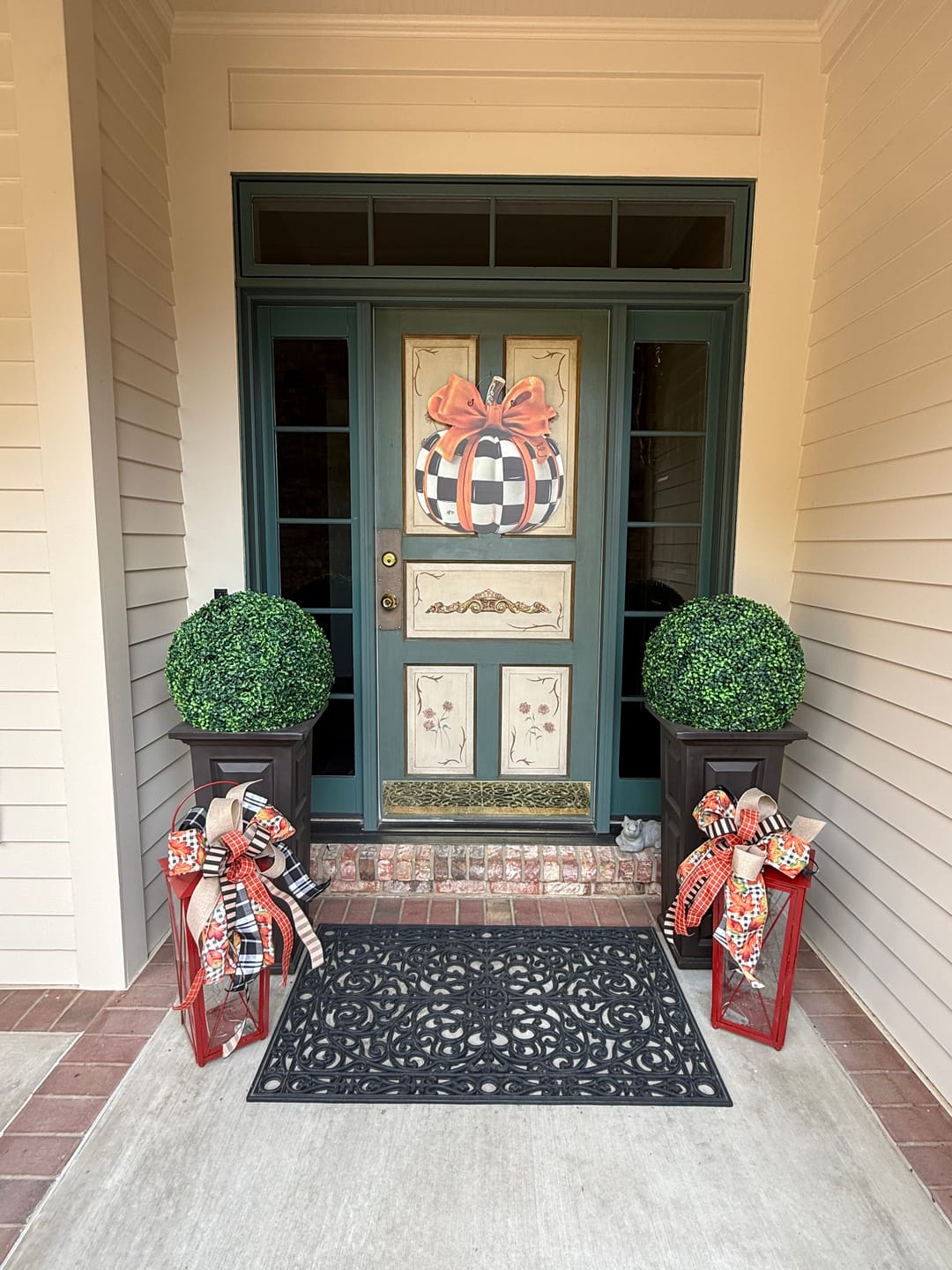 Customer photo review of Elegant Checkered Pumpkin Door Hanger