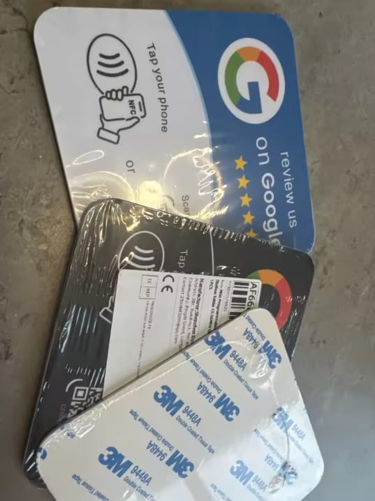 Customer photo review of Placa NFC para reseñas de Google