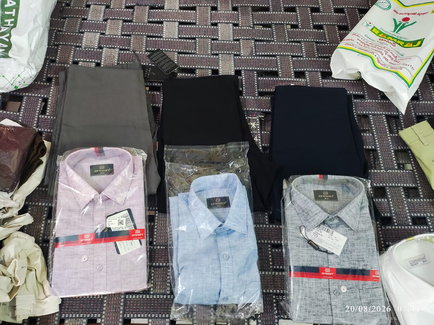 Customer photo review of Linen Feel - Purple Formal Shirts For Men | Ariser