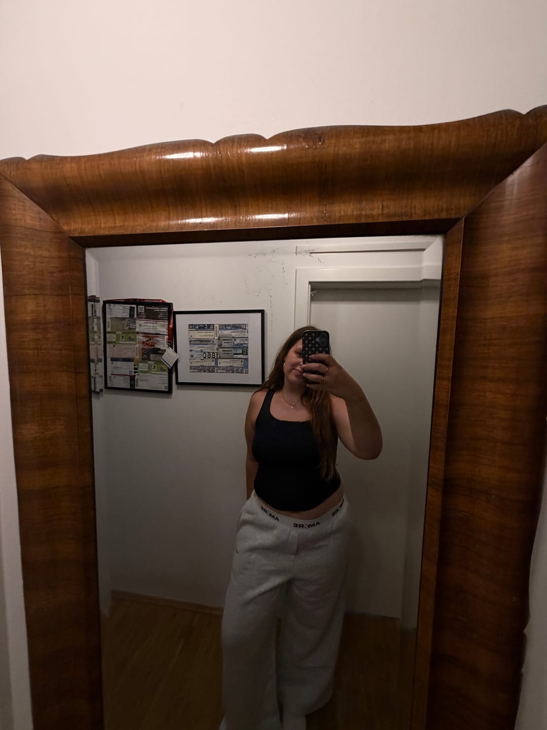 Customer photo review of SWEATPANTS GREY