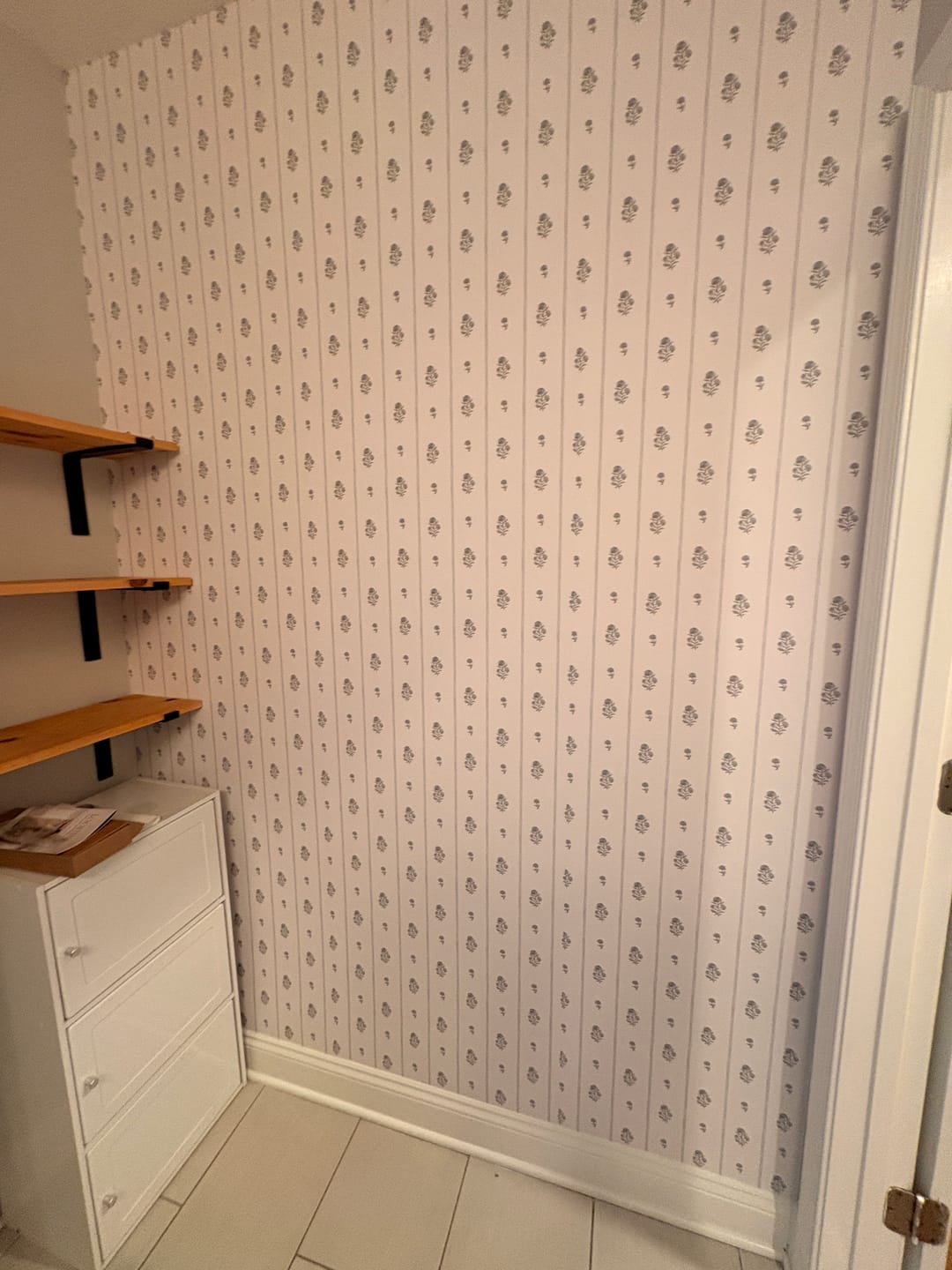 Customer photo review of Ginger Wallpaper by Daphne and Sage