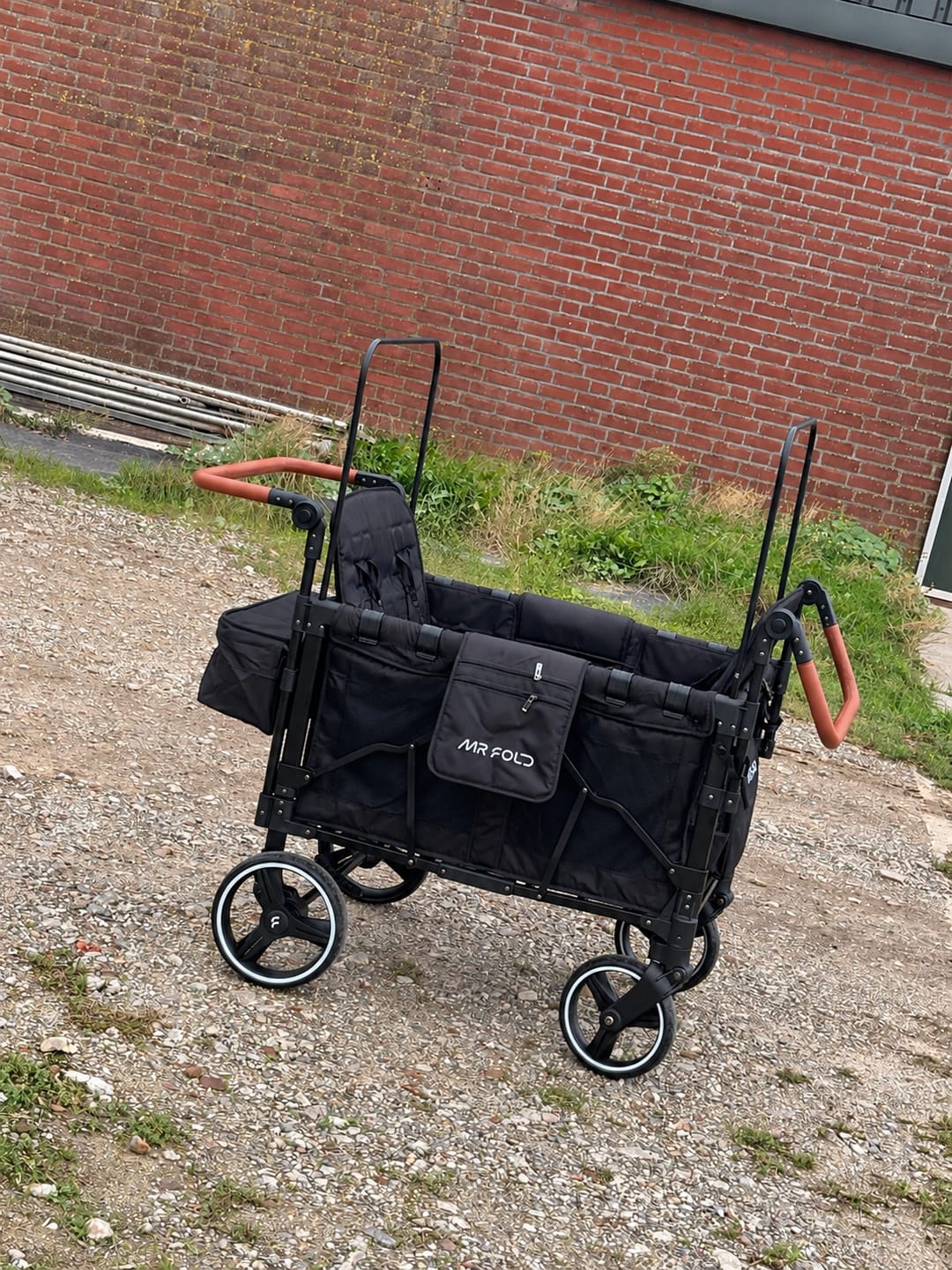 Customer photo review of P-Series Luxe 4-zits kinderkar