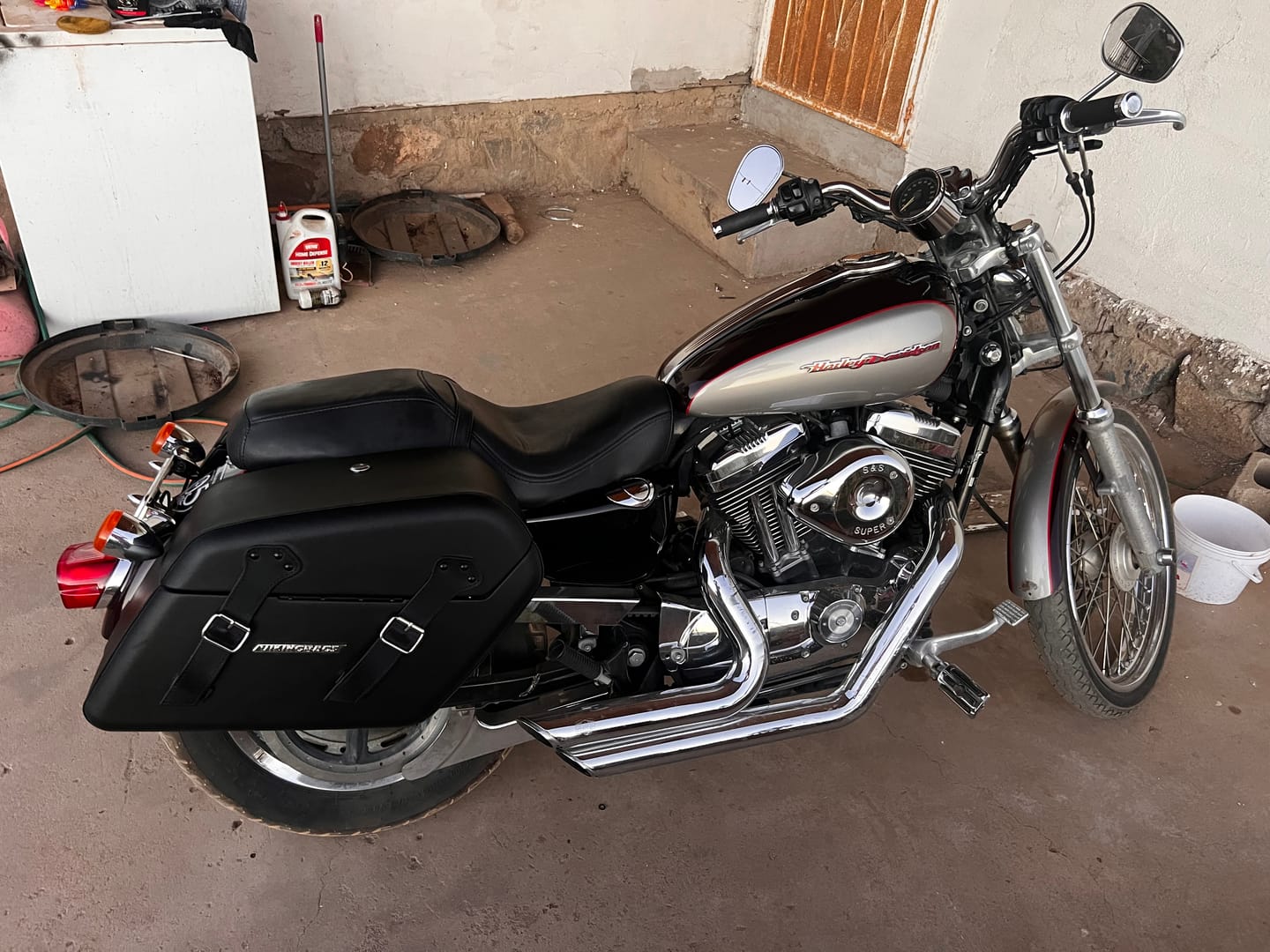 Customer photo review of 38L - Baldur XL Shock Cutout Harley Sportster 1200 Custom XL1200C/XLH1200C Leather Wrapped Hard Saddlebags