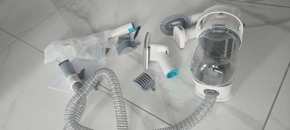 Customer photo review of Aspirateur à poils de chien - Kit toilettage complet 3 en 1