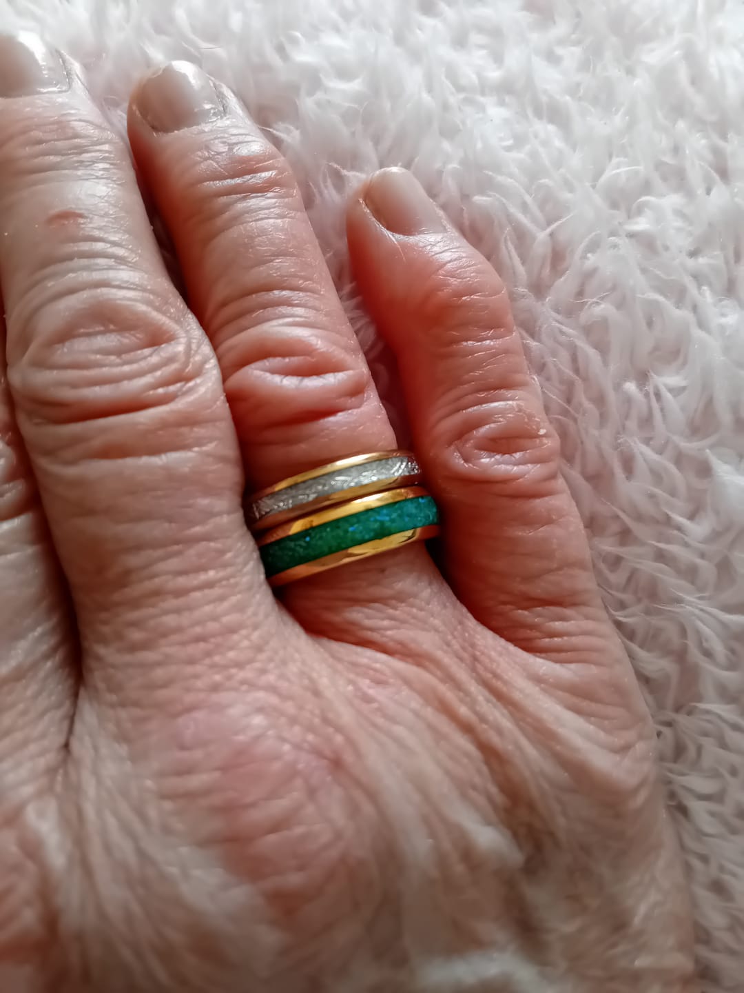 Customer photo review of The Gold Green Opal 6mm Wonder Ring