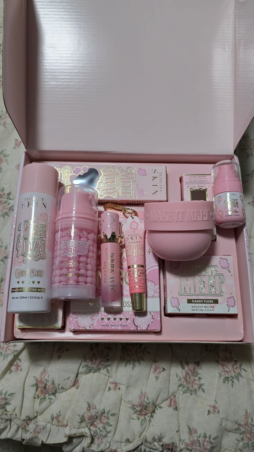 Customer photo review of What A Treat Bundle