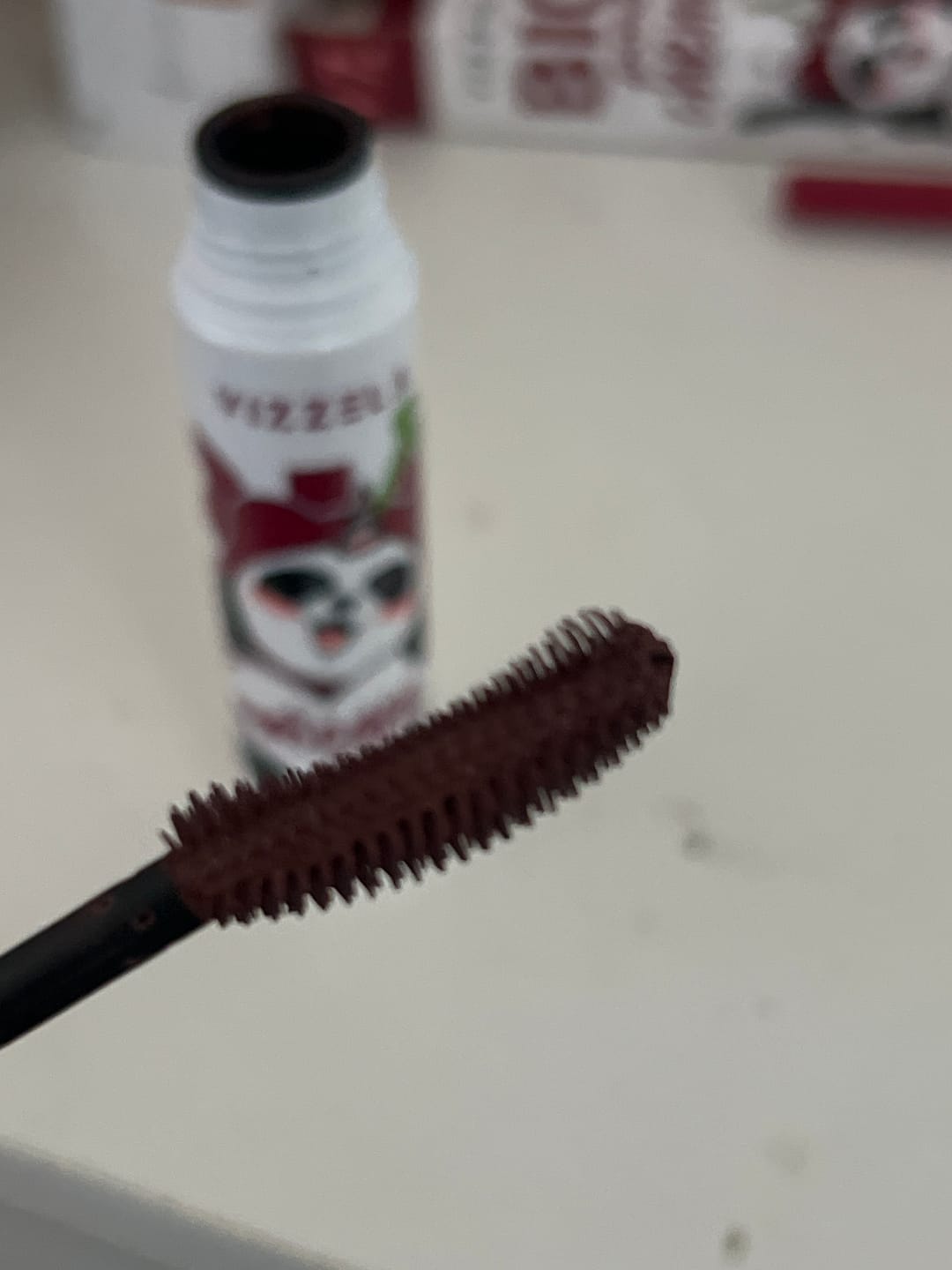 Customer photo review of Máscara para Cílios Big No Panda Cherry - Bordô