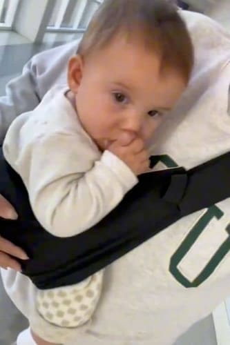 Customer photo review of Porte-bébé latéral