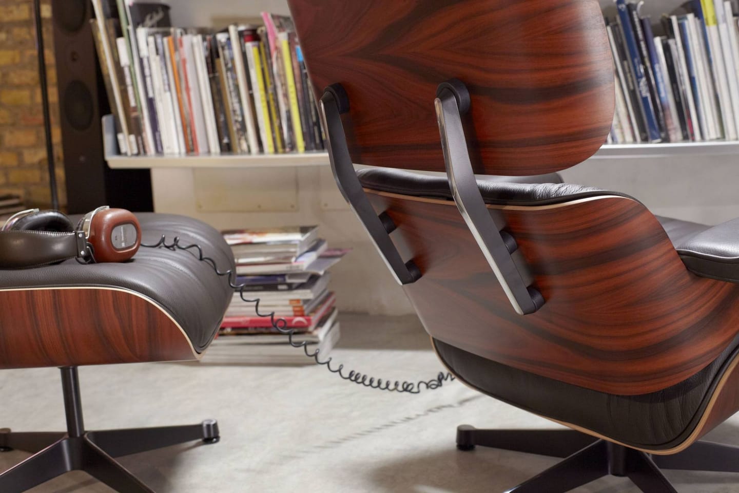 Customer photo review of Ensemble Lounge Chair & Repose-Pieds – Finition Cuir Élégante