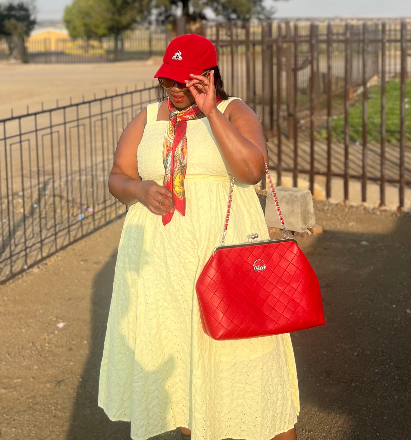 Customer photo review of ERA Oversized Kisslock Chain Bag – Red