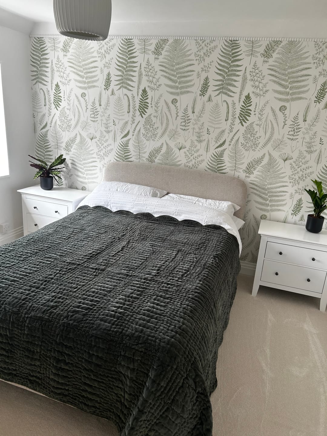 Customer photo review of Isidore - Vintage Botanical Plants Wallpaper