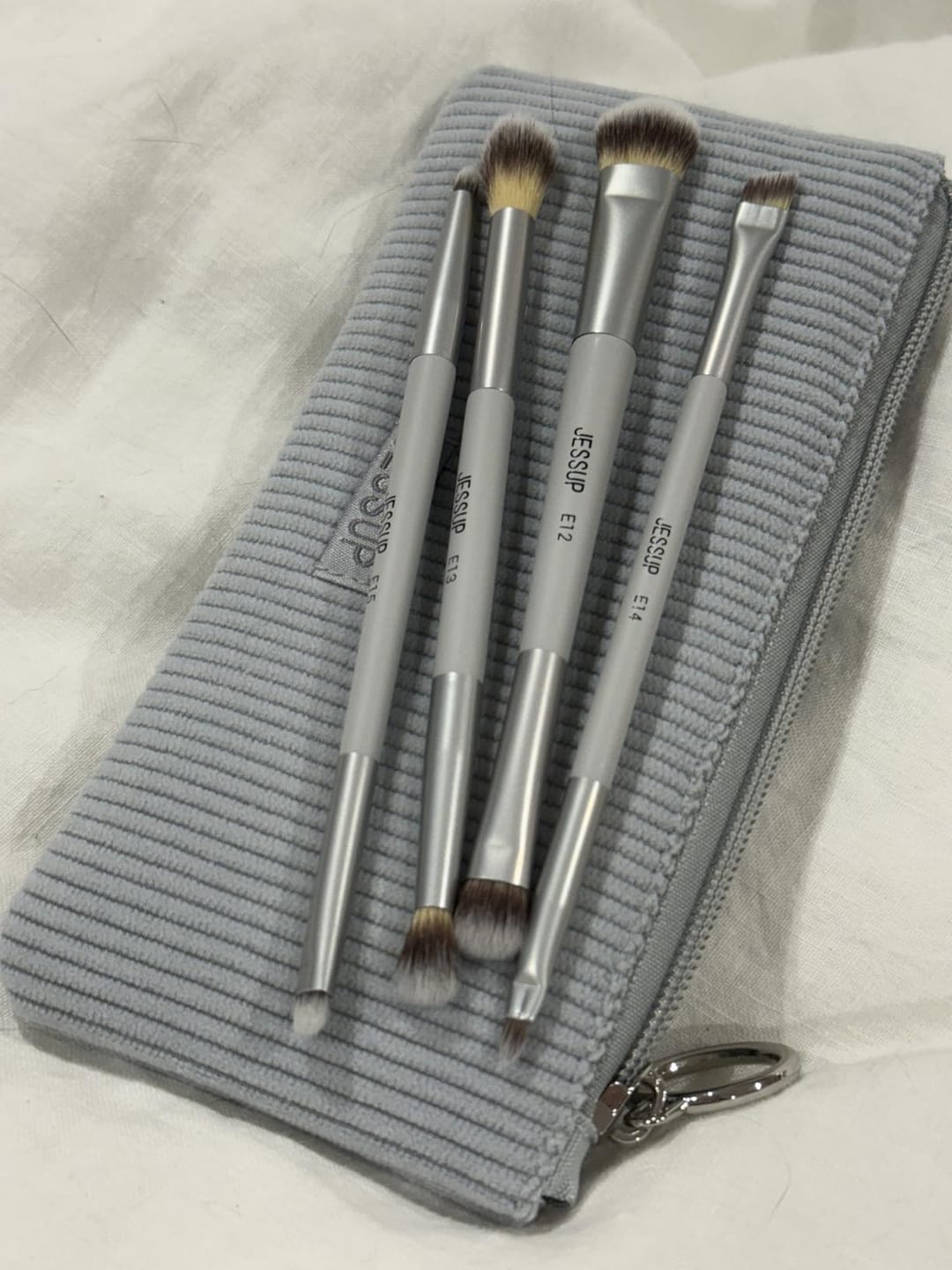 Customer photo review of 14-in-7 Dual-Ended Brush Creator Collection T520
