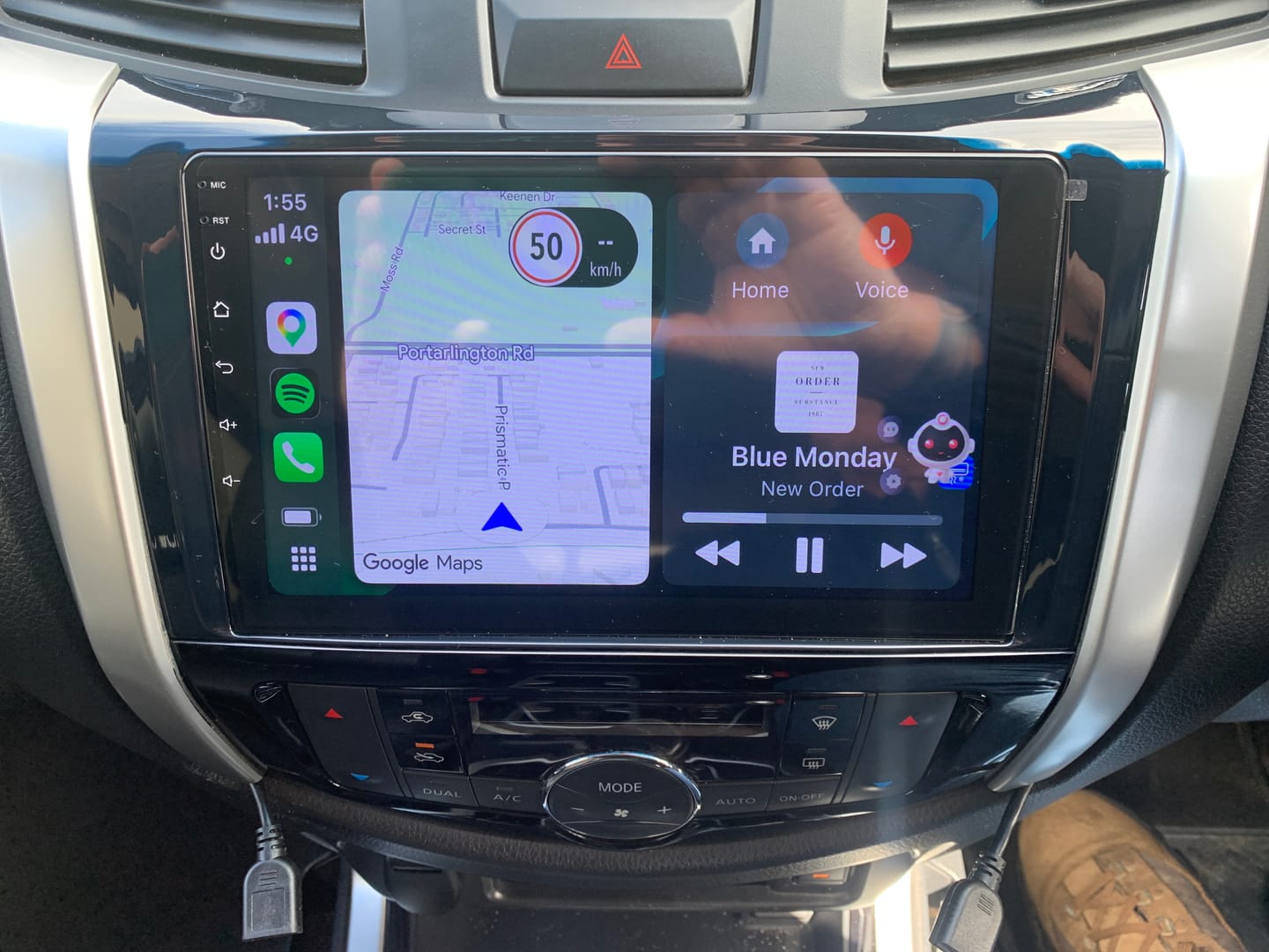 Customer photo review of Nissan Navara NP300 2015-2022 | Apple CarPlay & Android Auto Head Unit Upgrade Kit
