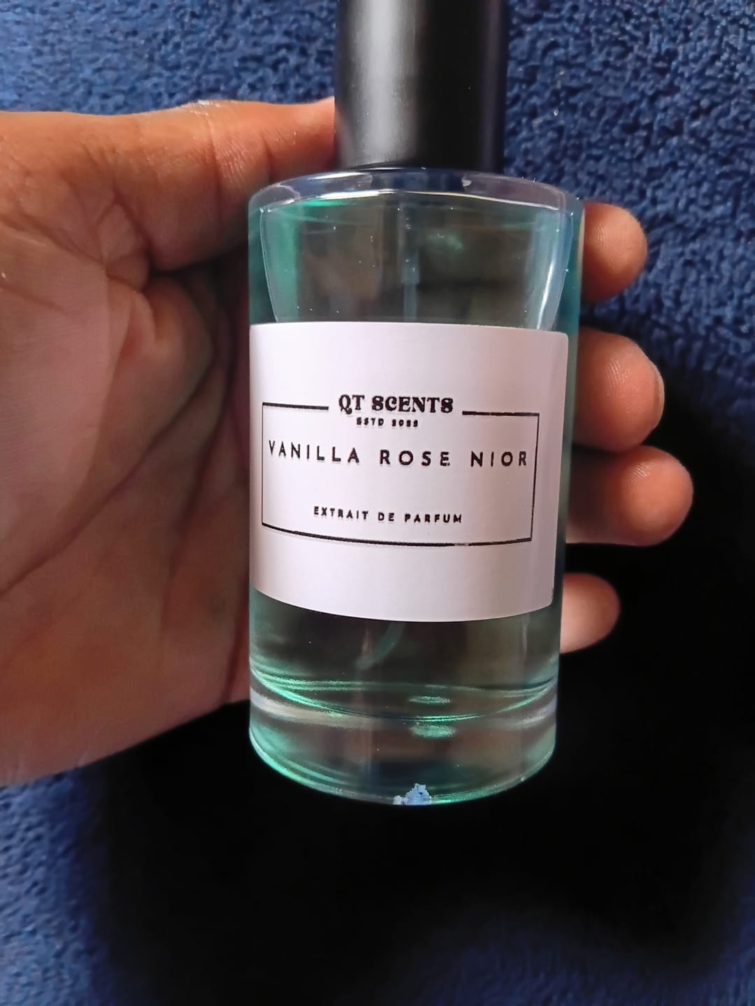 Customer photo review of Vanilla rose nior  unisex