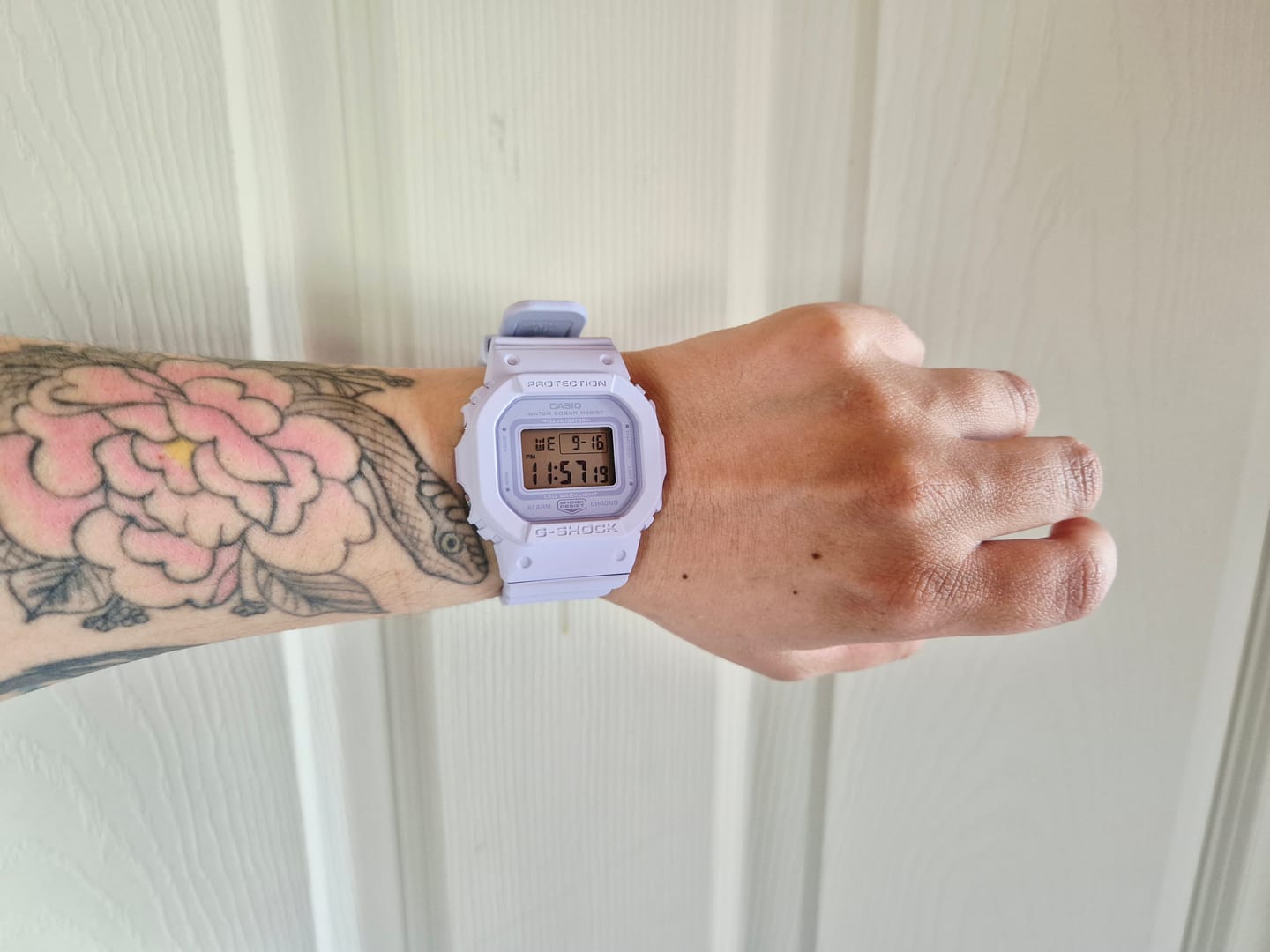 Customer photo review of Reloj Casio Gshock Woman GMD-S5600BA-6JF Lavanda JDM