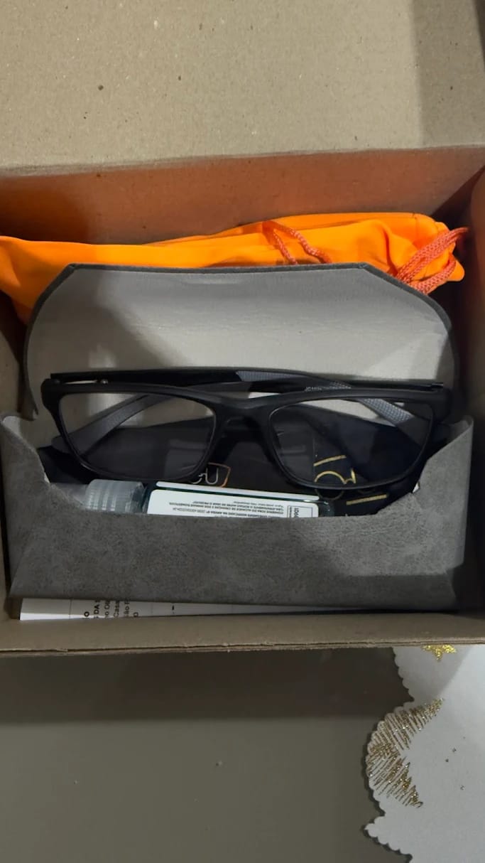 Customer photo review of Óculos de Grau Specter