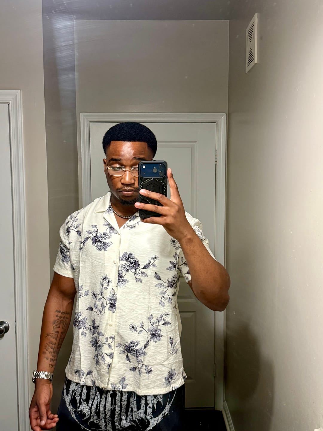 Customer photo review of 4063 - Amalfi Button-Ups