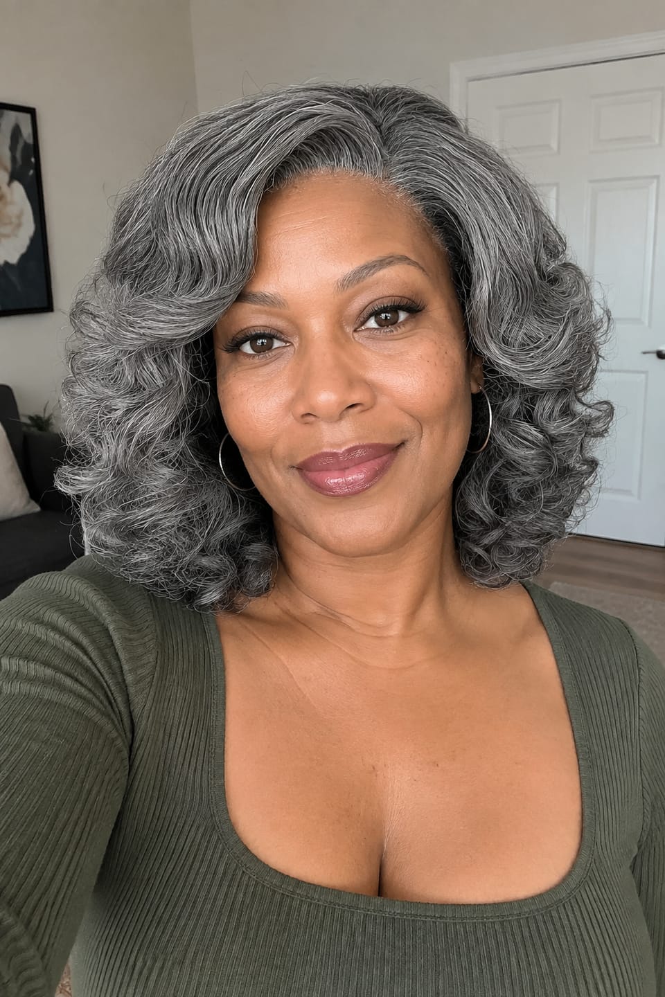 Customer photo review of Luvwin 5x5 Salt And Pepper Steel Grey Retro Waves Bob Wig For Black Women 100% Human Hair